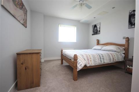 1 bedroom flat for sale, West Quay, Newhaven