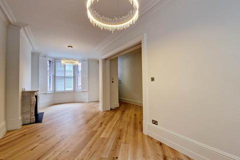 5 bedroom house to rent, Ralston Street, Chelsea SW3