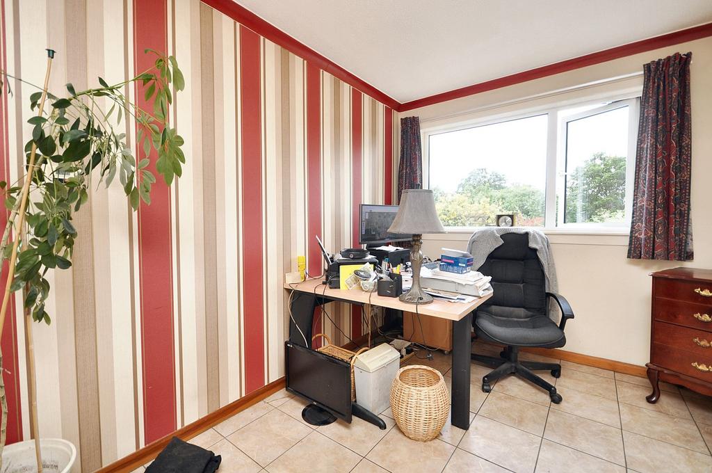 Study/ 3rd Bedroom