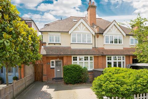 21 Ashley Road, Thames Ditton, KT7 0NH