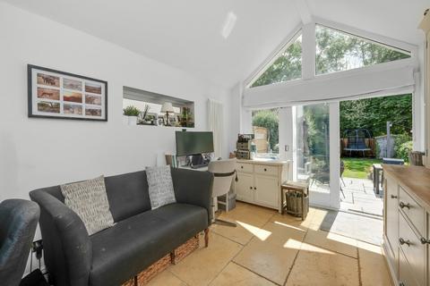 21 Ashley Road, Thames Ditton, KT7 0NH