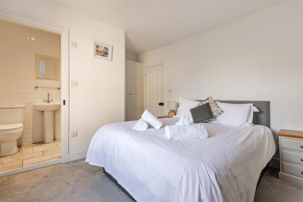 A12 - 22 Foss Street Flat 1 - 250328.jpg