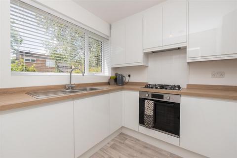 17 Bellevue Close, Bristol, BS15 9UY
