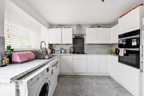 Fotherby Court, Maidenhead