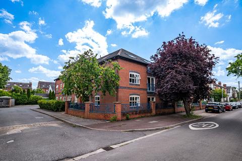 2 bedroom flat for sale, Julian Road, West Bridgford, NG2