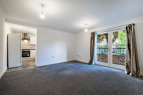 2 bedroom flat for sale, Julian Road, West Bridgford, NG2