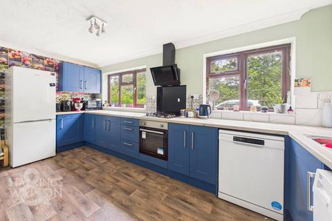 6 Atkinson Close, Norwich, NR5 9NE