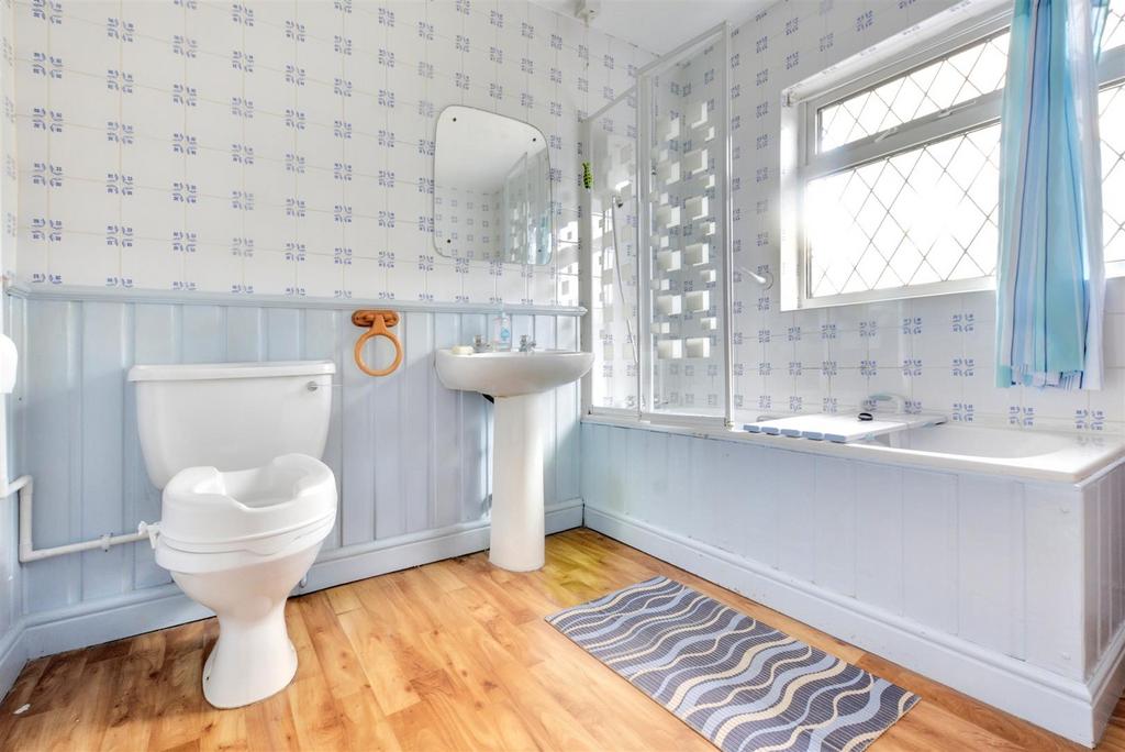 Bathroom.jpeg