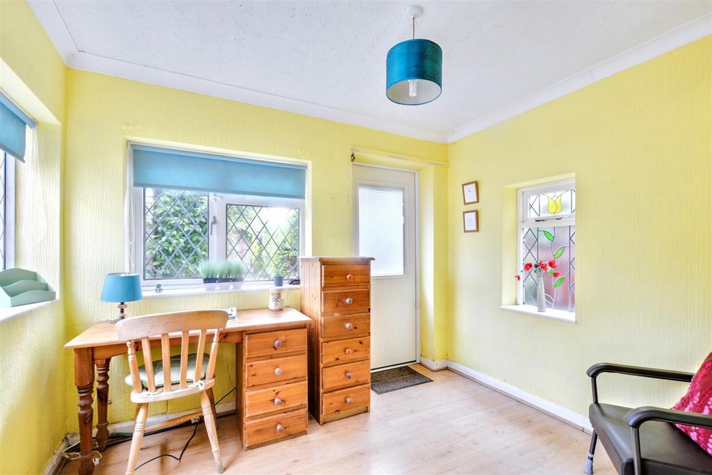Garden  Play Room 1.jpeg