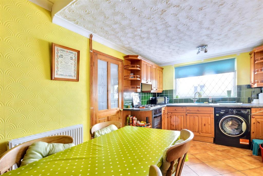Kitchen Diner 1.jpeg