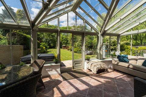 undefined, Manor Road, Wales