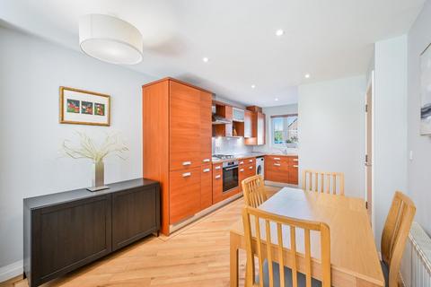 4 Canterbury Close, Worcester Park, KT4 8GR