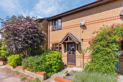 3 Blacksmiths Close, Stotfold, Hitchin, SG5 4QR