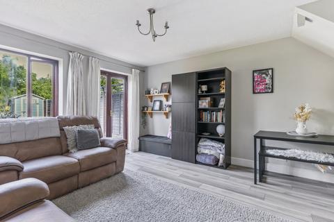 3 Blacksmiths Close, Stotfold, Hitchin, SG5 4QR