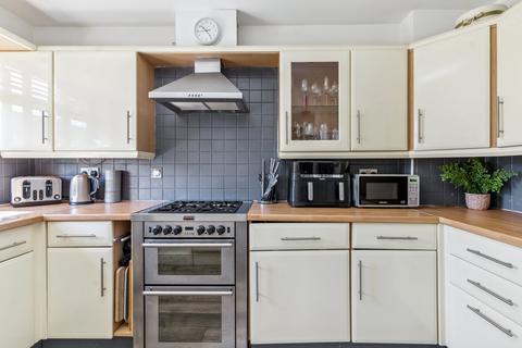 3 Blacksmiths Close, Stotfold, Hitchin, SG5 4QR