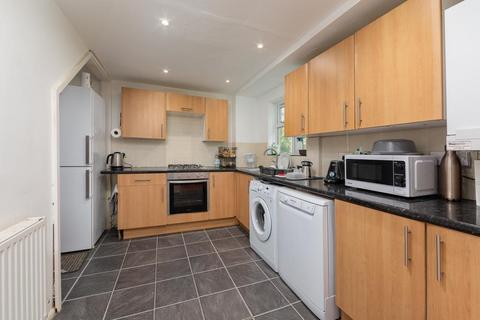 3 bedroom maisonette for sale, Saffron Court, Bath BA1