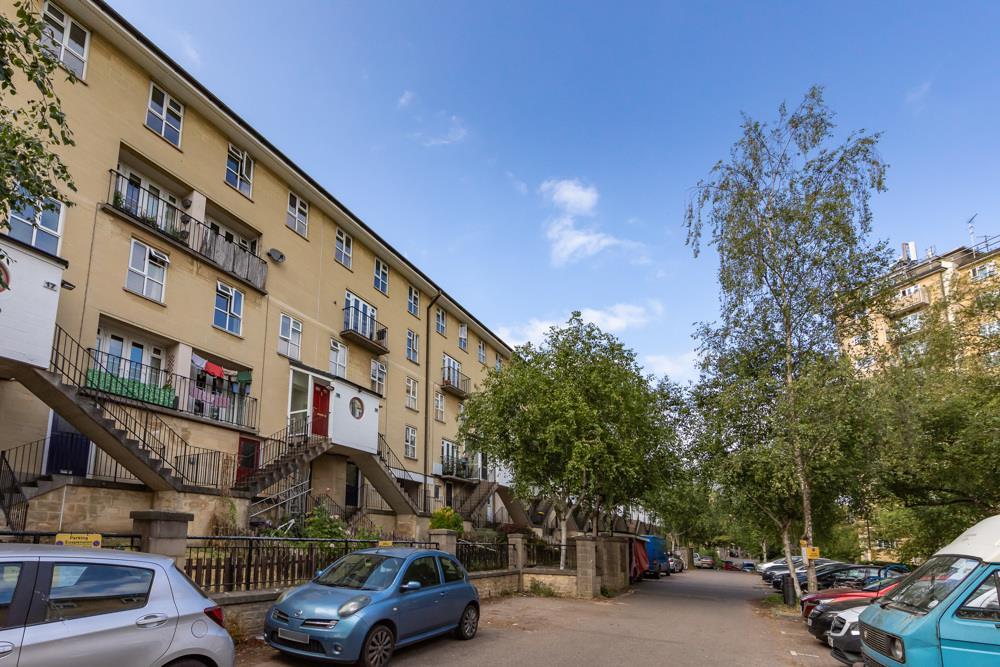 44 Saffron Court Bath BA1 6 DF-13.jpg