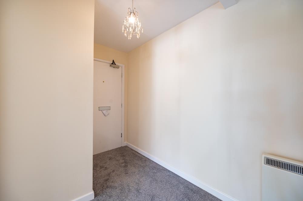 Flat 3 Gable Mews 23 10.jpg
