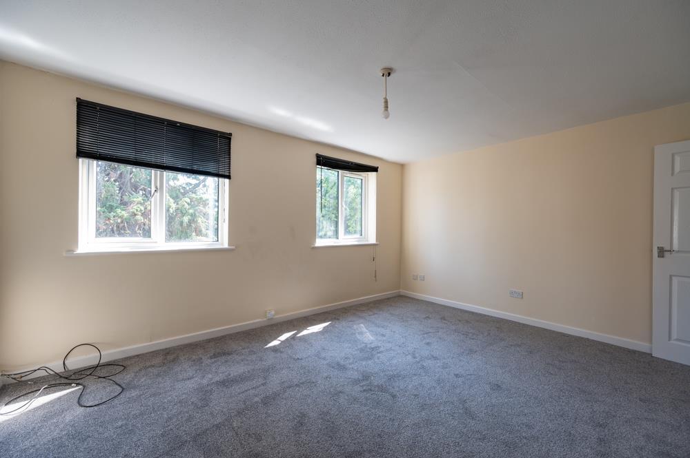 Flat 3 Gable Mews 23 3.jpg