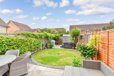 28 Beaton Avenue, Wick, Littlehampton, BN17 7SL