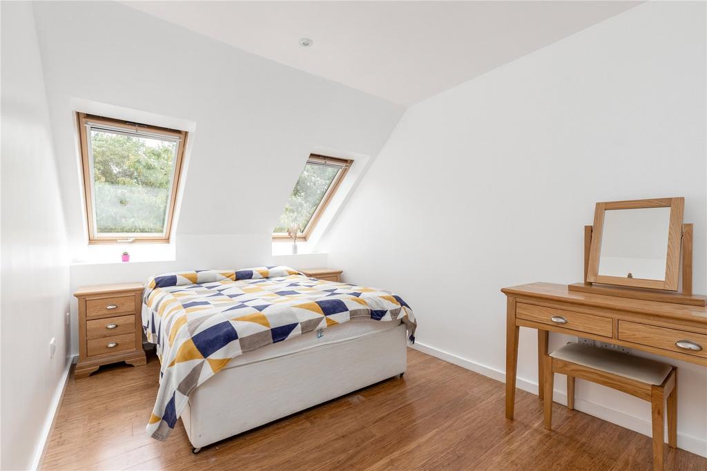 Redhall View 18