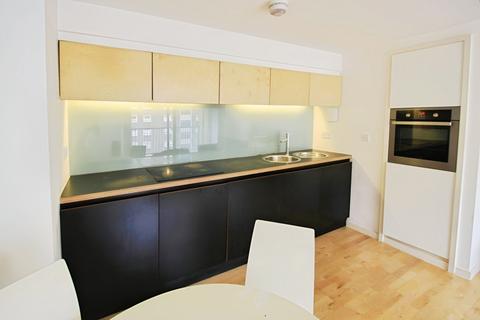 2 bedroom flat to rent, Saxton, The Avenue, Leeds, West Yorkshire, LS9