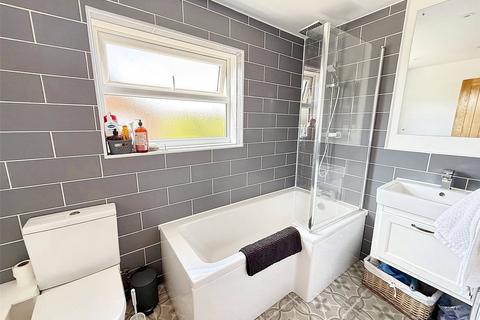11 Cotes Avenue, Poole, BH14 0ND