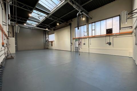 Industrial unit to rent, 42 Wrest Park Silsoe MK45 4HS