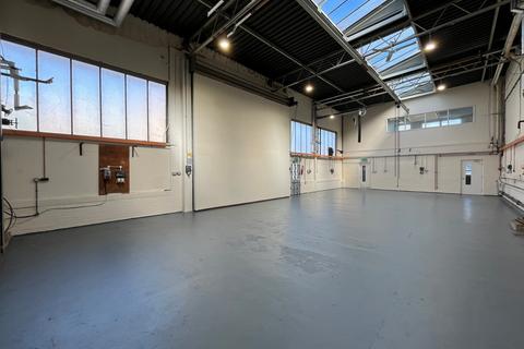 Industrial unit to rent, 42 Wrest Park Silsoe MK45 4HS