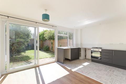 17 Amberlands Close, Backwell, Bristol, BS48 3LW