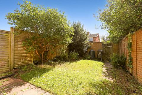 17 Amberlands Close, Backwell, Bristol, BS48 3LW