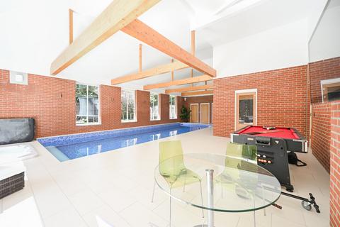6 bedroom detached house for sale, Avon Castle Drive, Ringwood, BH24