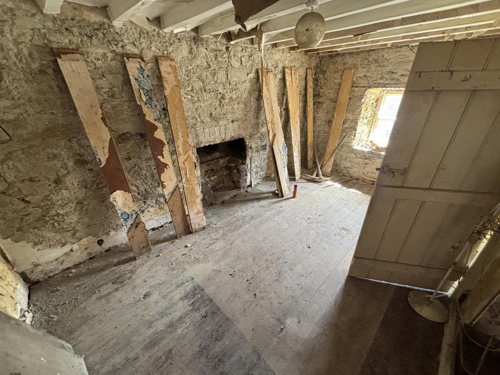 Farmhouse (second internal image)