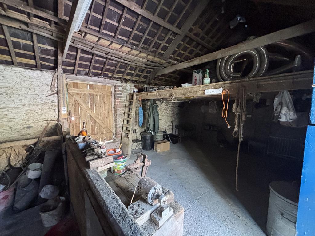 Cow shed (second internal image)