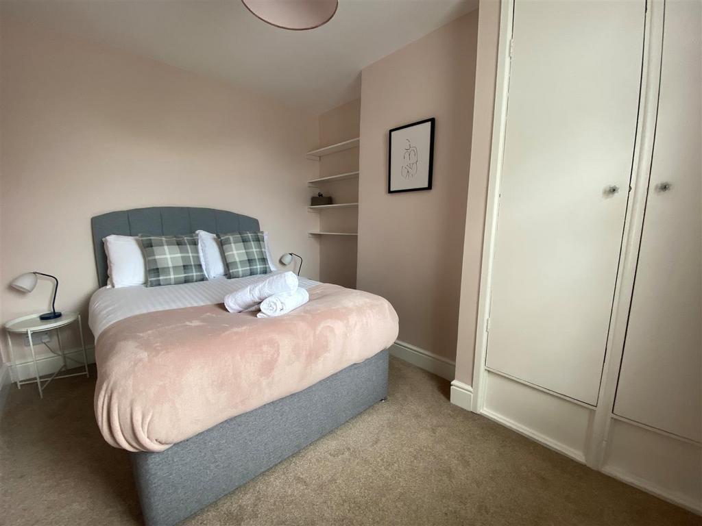 Bedroom.jpg