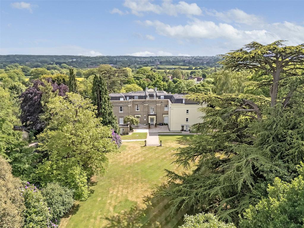 Grounds & Gardens