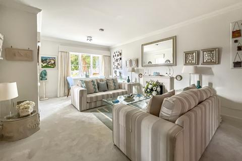 3 bedroom retirement property for sale, Hooke Court, Liphook, Hampshire