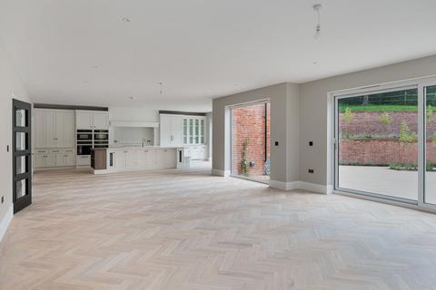 undefined, Macclesfield Road, Prestbury, SK10