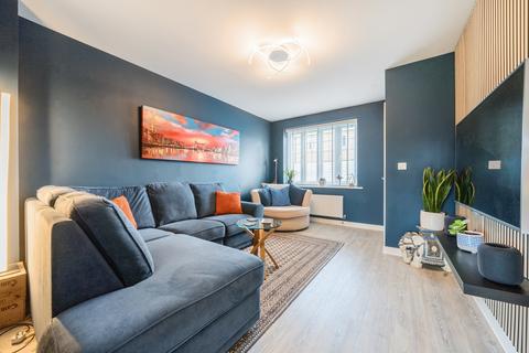 3 bedroom townhouse for sale, Miles Drive, Brize Norton, Oxfordshire, OX18
