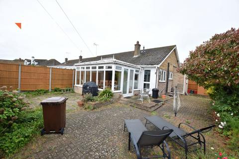 2 bedroom semi-detached bungalow for sale, Sladburys Lane, Holland-on-Sea