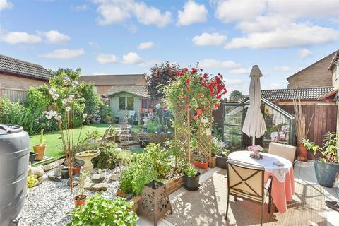 4 bedroom detached house for sale, Pavilion Drive, Sittingbourne ME10