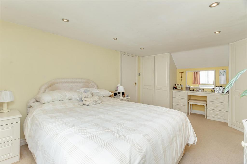 Bedroom 1 - B.jpg