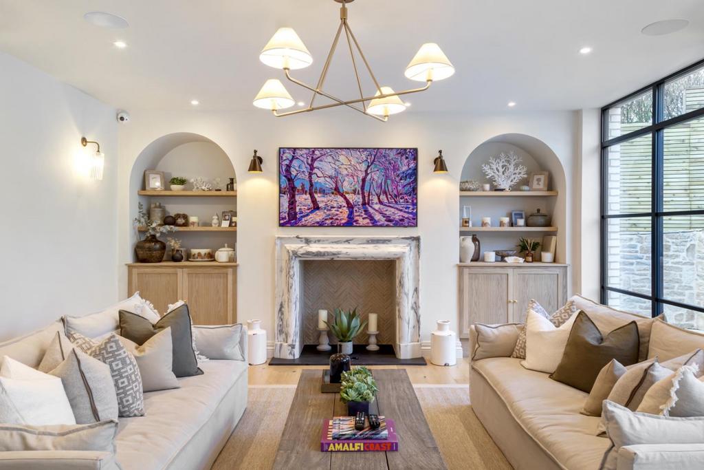 Lounge Area