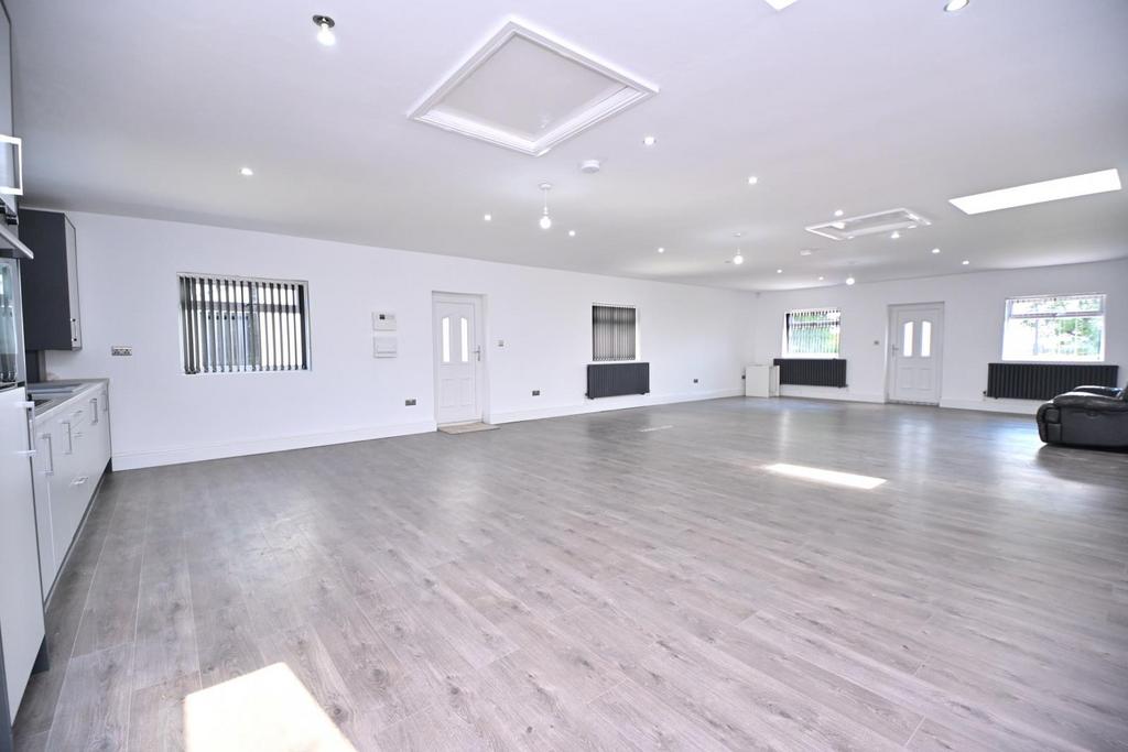 24 Dicconson Lane, Westhoughton, Bolton, Lancashir