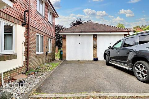 Brewery Cottage, 2 Black Eagle Close, Westerham, TN16 1TF