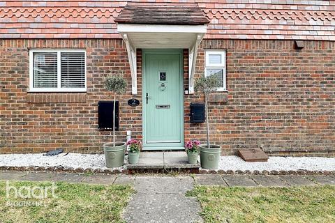 Brewery Cottage, 2 Black Eagle Close, Westerham, TN16 1TF