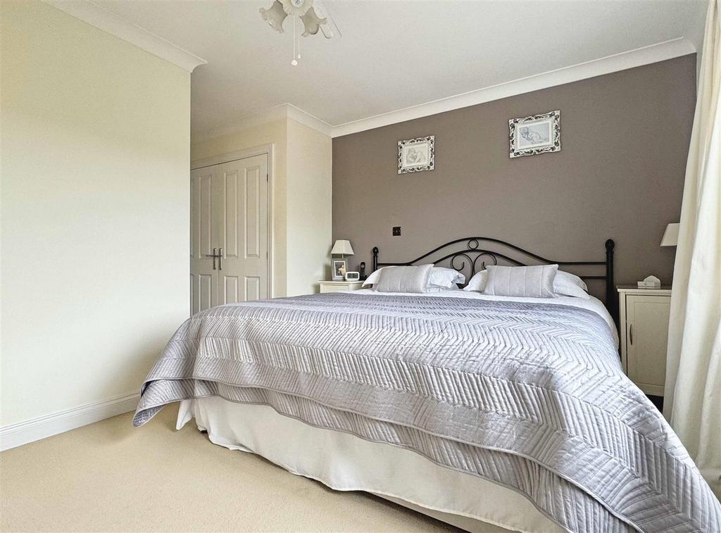 Master Bedroom.jpg