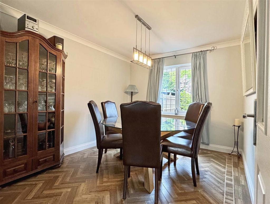 Dining Room.jpg