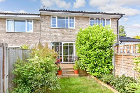 15 Bentley Close, Chatham, ME5 8UH