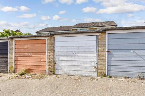 15 Bentley Close, Chatham, ME5 8UH